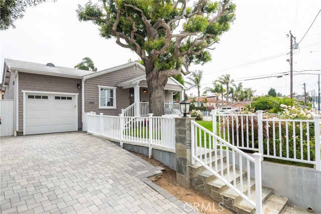 1600 Clark Lane, Redondo Beach, California 90278, 2 Bedrooms Bedrooms, ,1 BathroomBathrooms,Residential,Sold,Clark,SB20145473