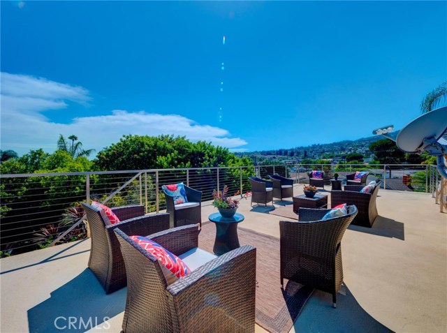 1904 Lasita Place, Rancho Palos Verdes, California 90275, 4 Bedrooms Bedrooms, ,2 BathroomsBathrooms,Residential,Sold,Lasita,PV18237817