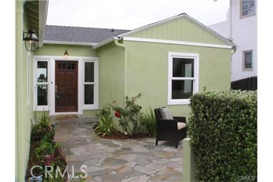 625 Gertruda Avenue, Redondo Beach, California 90277, 3 Bedrooms Bedrooms, ,2 BathroomsBathrooms,Residential,Sold,Gertruda,SB17097463