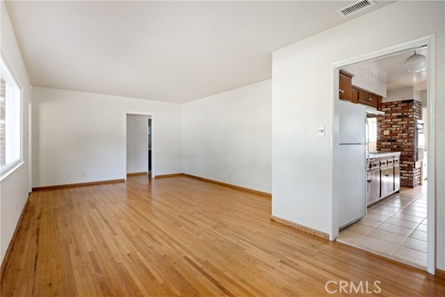 1327 Helberta Avenue, Redondo Beach, California 90277, 3 Bedrooms Bedrooms, ,1 BathroomBathrooms,Residential,Sold,Helberta,SB20260522