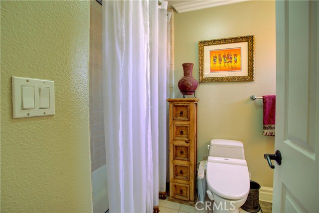 2403 Rockefeller Lane, Redondo Beach, California 90278, 3 Bedrooms Bedrooms, ,2 BathroomsBathrooms,Residential,Sold,Rockefeller,SB20237105