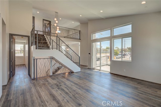 2707 Rockefeller Lane, Redondo Beach, California 90278, 4 Bedrooms Bedrooms, ,5 BathroomsBathrooms,Residential,Sold,Rockefeller,PV19136764