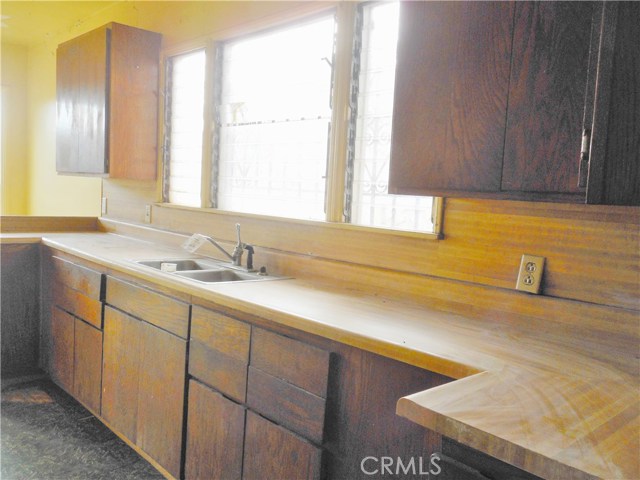 3 Bed Home for Sale in Compton, California