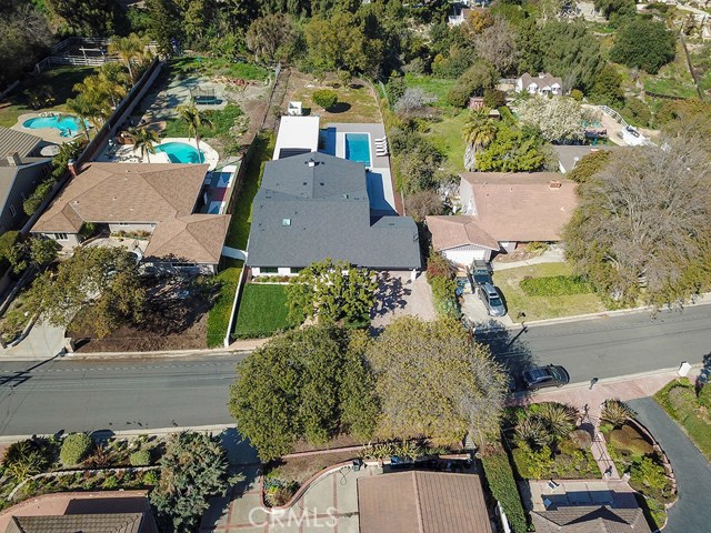 17 Santa Bella Road, Rolling Hills Estates, California 90274, 5 Bedrooms Bedrooms, ,4 BathroomsBathrooms,Residential,Sold,Santa Bella,SB19048041