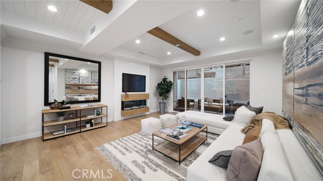 2010 Aviation Way, Redondo Beach, California 90278, 5 Bedrooms Bedrooms, ,5 BathroomsBathrooms,Residential,Sold,Aviation,PV21055057