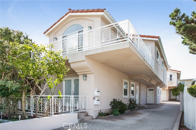 109 Irena Avenue, Redondo Beach, California 90277, 3 Bedrooms Bedrooms, ,4 BathroomsBathrooms,Residential,Sold,Irena,SB19151397