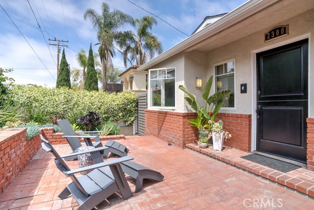 2300 Poinsettia Avenue, Manhattan Beach, California 90266, 4 Bedrooms Bedrooms, ,3 BathroomsBathrooms,Residential,Sold,Poinsettia,SB17106769