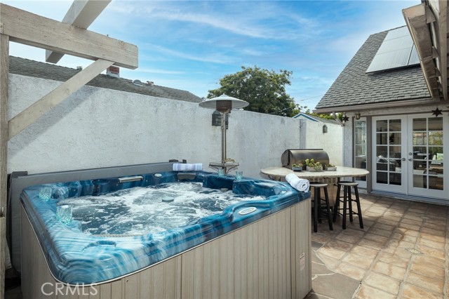 315 Maria Avenue, Redondo Beach, California 90277, 3 Bedrooms Bedrooms, ,2 BathroomsBathrooms,Residential,Sold,Maria,SB21146814