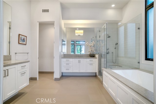 Double sink master bathroom