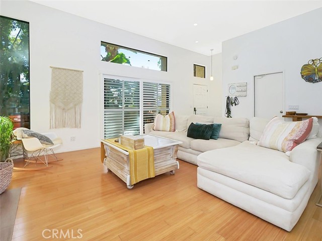 Detail Gallery Image 1 of 1 For 1111 Beryl St #1,  Redondo Beach,  CA 90277 - 3 Beds | 2 Baths