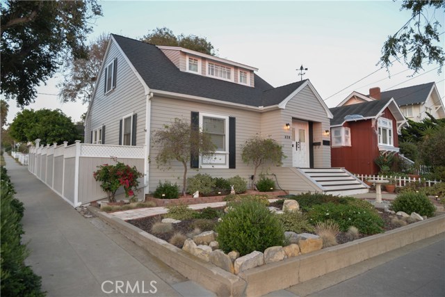 328 Gertruda Avenue, Redondo Beach, California 90277, 3 Bedrooms Bedrooms, ,1 BathroomBathrooms,Residential,Sold,Gertruda,SB17206888