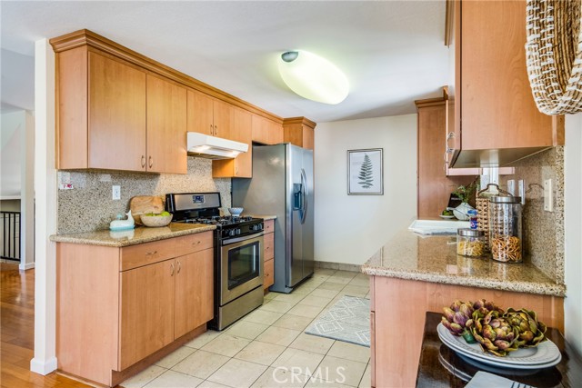 1427 12th Street, Manhattan Beach, California 90266, 2 Bedrooms Bedrooms, ,3 BathroomsBathrooms,Residential,Sold,12th,SB21102526