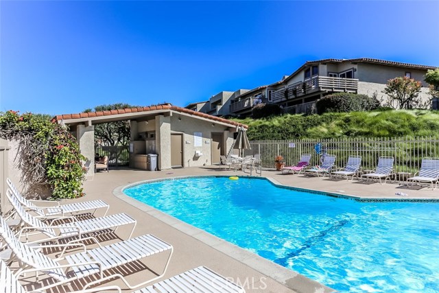112 Hilltop Circle, Rancho Palos Verdes, California 90275, 2 Bedrooms Bedrooms, ,2 BathroomsBathrooms,Residential,Sold,Hilltop,SB18155915