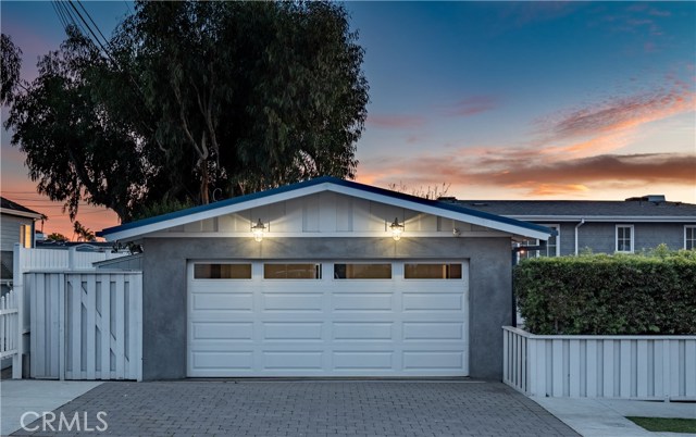 2616 Pine Avenue, Manhattan Beach, California 90266, 3 Bedrooms Bedrooms, ,1 BathroomBathrooms,Residential,Sold,Pine,SB21005852