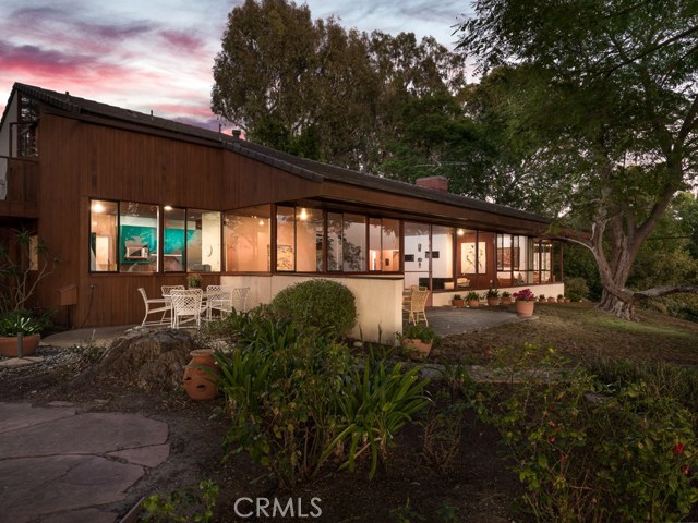 7 Cinchring Road, Rolling Hills, California 90274, 2 Bedrooms Bedrooms, ,3 BathroomsBathrooms,Residential,Sold,Cinchring,PV19220460