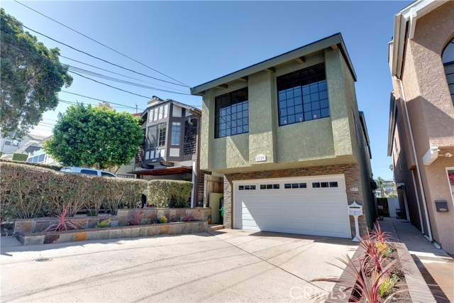 1729 Steinhart Avenue, Redondo Beach, California 90278, 3 Bedrooms Bedrooms, ,2 BathroomsBathrooms,Residential,Sold,Steinhart,SB19212753