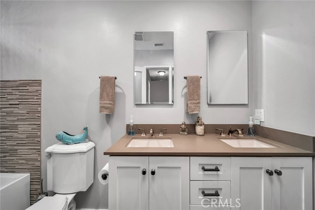 2308 Gates Avenue, Redondo Beach, California 90278, 3 Bedrooms Bedrooms, ,1 BathroomBathrooms,Residential,Sold,Gates,SB21062151