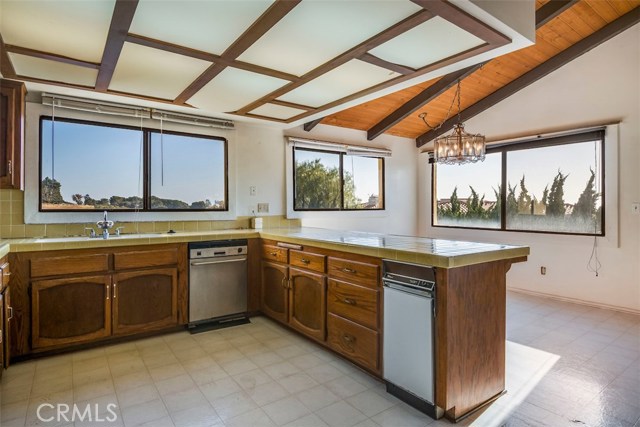 1216 Via Zumaya, Palos Verdes Estates, California 90274, 4 Bedrooms Bedrooms, ,4 BathroomsBathrooms,Residential,Sold,Via Zumaya,PV18145766