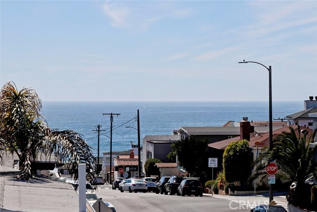 354 Longfellow Avenue, Hermosa Beach, California 90254, 3 Bedrooms Bedrooms, ,2 BathroomsBathrooms,Residential,Sold,Longfellow,SB19093586