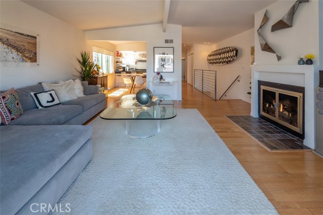 844 3rd Street, Hermosa Beach, California 90254, 3 Bedrooms Bedrooms, ,2 BathroomsBathrooms,Residential,Sold,3rd,SB20130317