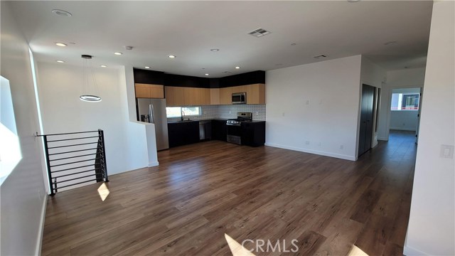  Income Home for Sale in North Hollywood, California