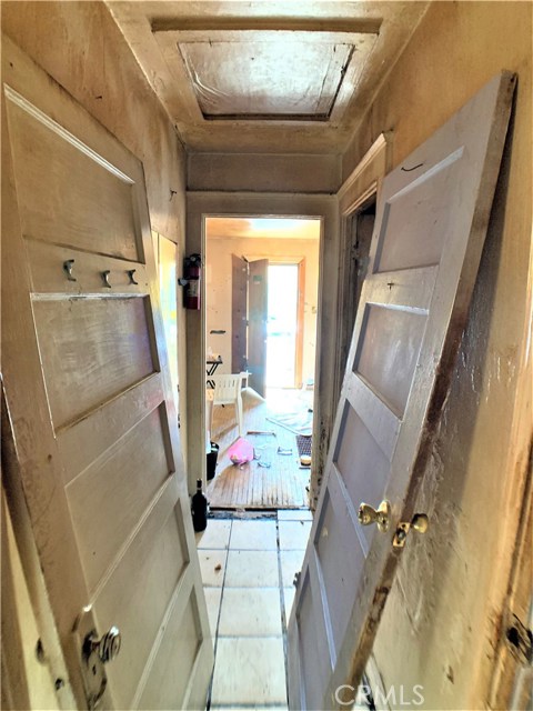 1 Bed Home for Sale in Compton, California