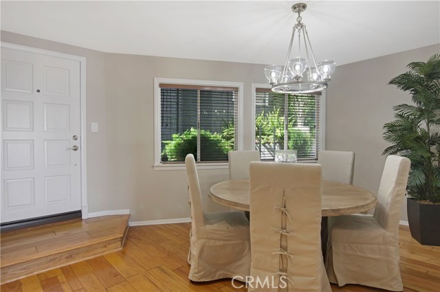 653 Manhattan Beach Boulevard, Manhattan Beach, California 90266, 2 Bedrooms Bedrooms, ,2 BathroomsBathrooms,Residential,Sold,Manhattan Beach,SB19095125