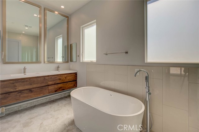 2623 Nelson Avenue, Redondo Beach, California 90278, 3 Bedrooms Bedrooms, ,2 BathroomsBathrooms,Residential,Sold,Nelson,PV19111968