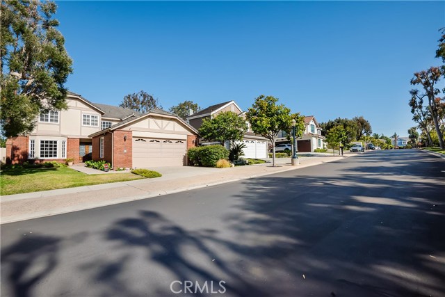 52 Village Circle, Manhattan Beach, California 90266, 4 Bedrooms Bedrooms, ,1 BathroomBathrooms,Residential,Sold,Village,SB20119732