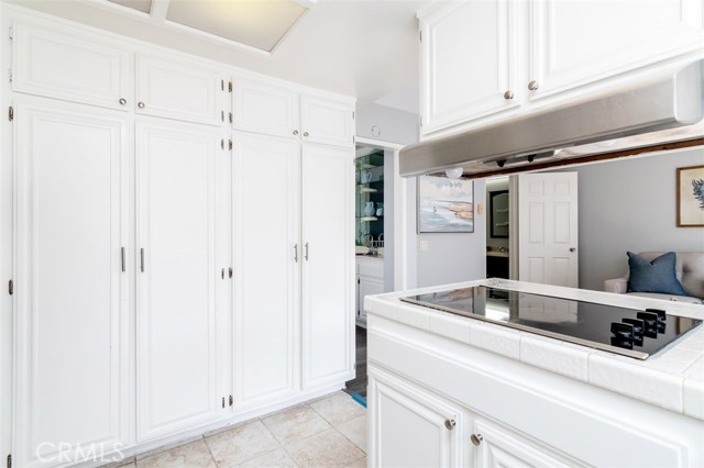 431 Broadway, Redondo Beach, California 90277, 3 Bedrooms Bedrooms, ,2 BathroomsBathrooms,Residential,Sold,Broadway,SB18158409