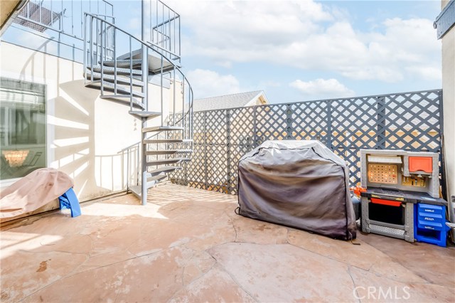 2705 Mathews Avenue, Redondo Beach, California 90278, 3 Bedrooms Bedrooms, ,3 BathroomsBathrooms,Residential,Sold,Mathews,OC21017528
