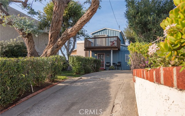 909 17th Street, Hermosa Beach, California 90254, ,Residential Income,Sold,17th,SB18014958