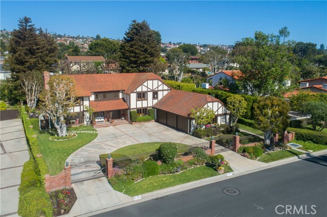 1432 Via Castilla, Palos Verdes Estates, California 90274, 4 Bedrooms Bedrooms, ,4 BathroomsBathrooms,Residential,Sold,Via Castilla,PV18143246