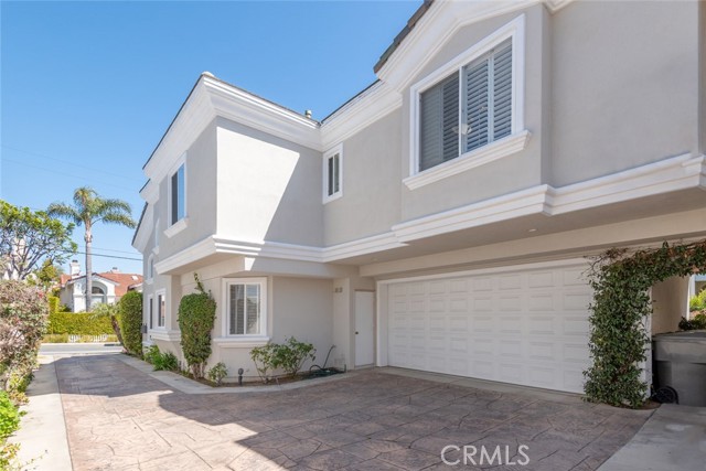 1802 Clark Lane, Redondo Beach, California 90278, 4 Bedrooms Bedrooms, ,2 BathroomsBathrooms,Residential,Sold,Clark Lane,SB21061656
