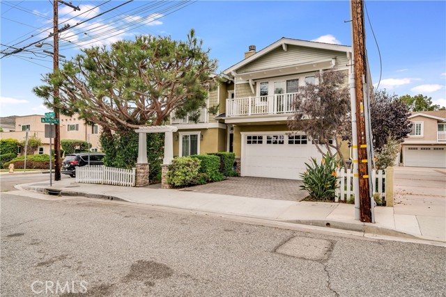 2301 Pullman Lane, Redondo Beach, California 90278, 4 Bedrooms Bedrooms, ,4 BathroomsBathrooms,Residential,Sold,Pullman,SB21133971