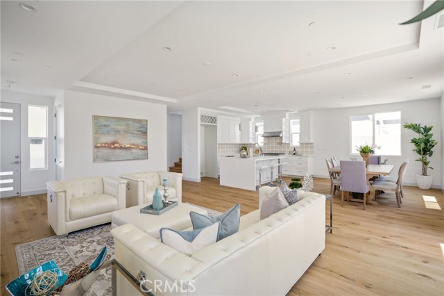 2006 Morgan Lane, Redondo Beach, California 90278, 4 Bedrooms Bedrooms, ,3 BathroomsBathrooms,Residential,Sold,Morgan,SB20119516