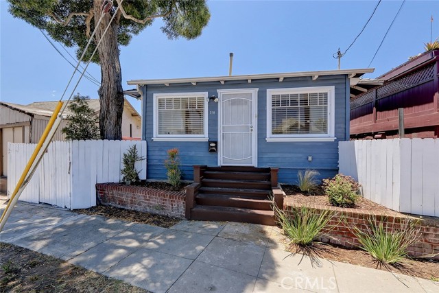 218 Pearl Street, Redondo Beach, California 90277, 2 Bedrooms Bedrooms, ,1 BathroomBathrooms,Residential,Sold,Pearl,SB21119531