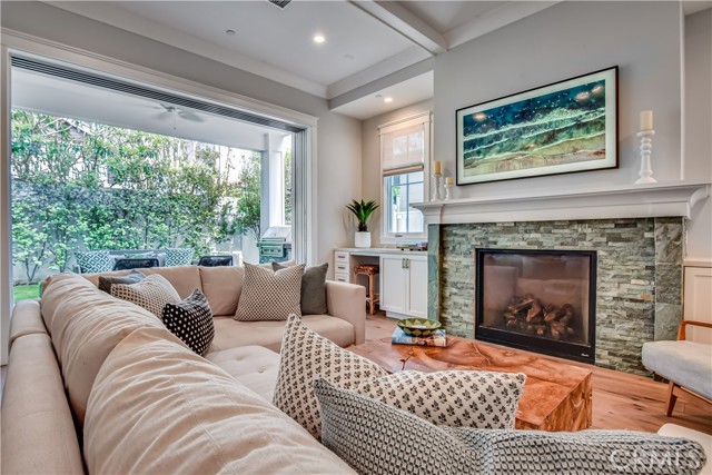 1904 Palm Avenue, Manhattan Beach, California 90266, 5 Bedrooms Bedrooms, ,5 BathroomsBathrooms,Residential,Sold,Palm,SB21124445