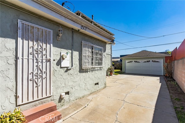 3 Bed Home for Sale in Compton, California