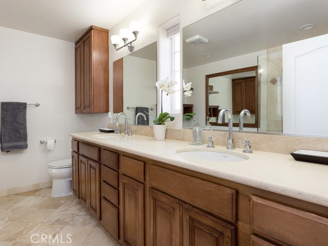 Large double-sink vanity master bath