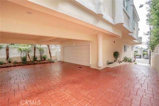 702 Juanita Avenue, Redondo Beach, California 90277, 4 Bedrooms Bedrooms, ,3 BathroomsBathrooms,Residential,Sold,Juanita,PW20121248