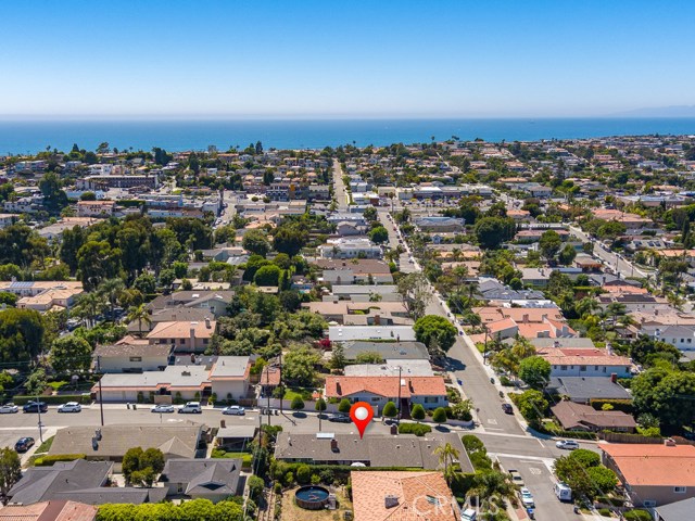 524 Meadows Avenue, Manhattan Beach, California 90266, 4 Bedrooms Bedrooms, ,3 BathroomsBathrooms,Residential,Sold,Meadows,SB20085070