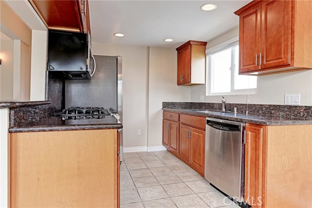 1217 24th Street, Hermosa Beach, California 90254, 3 Bedrooms Bedrooms, ,3 BathroomsBathrooms,Residential,Sold,24th,SB18287542