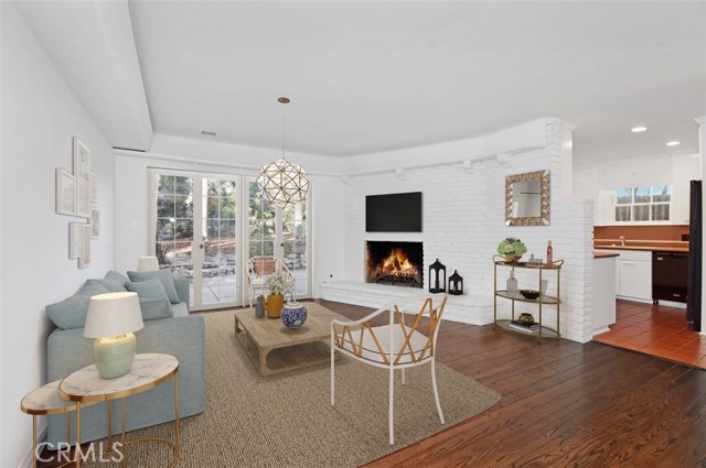 Family Room (Downstairs)