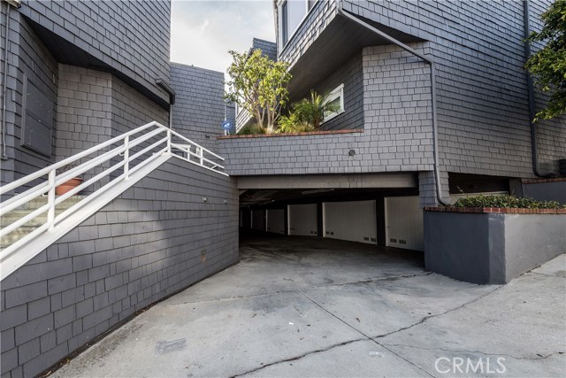 653 Manhattan Beach Blvd., Manhattan Beach, California 90266, 2 Bedrooms Bedrooms, ,2 BathroomsBathrooms,Residential,Sold,Manhattan Beach Blvd.,SB18036810