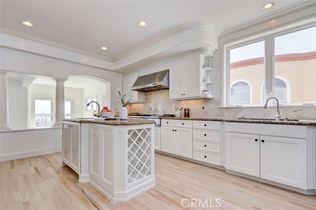 449 26th Street, Manhattan Beach, California 90266, 5 Bedrooms Bedrooms, ,4 BathroomsBathrooms,Residential,Sold,26th,SB20164574