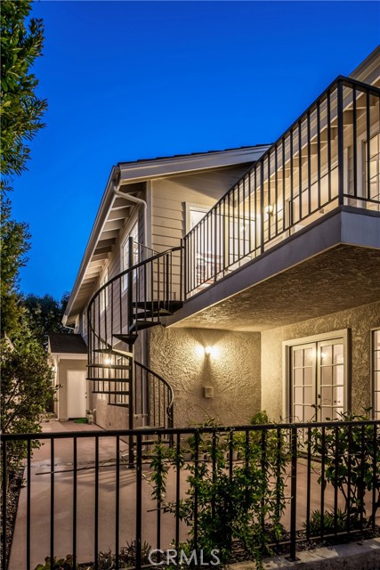 2200 Chestnut Avenue, Manhattan Beach, California 90266, 4 Bedrooms Bedrooms, ,3 BathroomsBathrooms,Residential,Sold,Chestnut,SB21138912