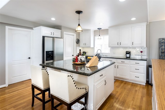 506 11th Street, Hermosa Beach, California 90254, 3 Bedrooms Bedrooms, ,2 BathroomsBathrooms,Residential,Sold,11th,SB19039809