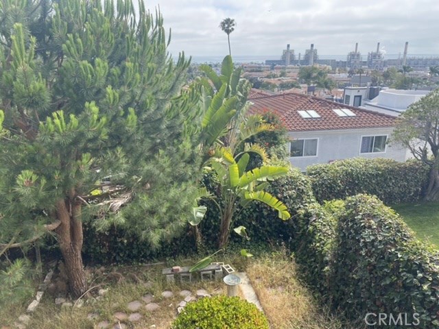 713 Lucia Avenue, Redondo Beach, California 90277, ,Residential Income,Sold,Lucia,SB20121087