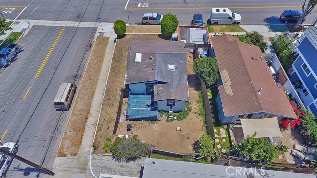 201 Juanita Avenue, Redondo Beach, California 90277, 2 Bedrooms Bedrooms, ,1 BathroomBathrooms,Residential,Sold,Juanita,OC17151838